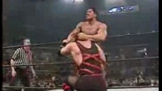 WWE - Armageddon 2002 - Kane Vs. Batista