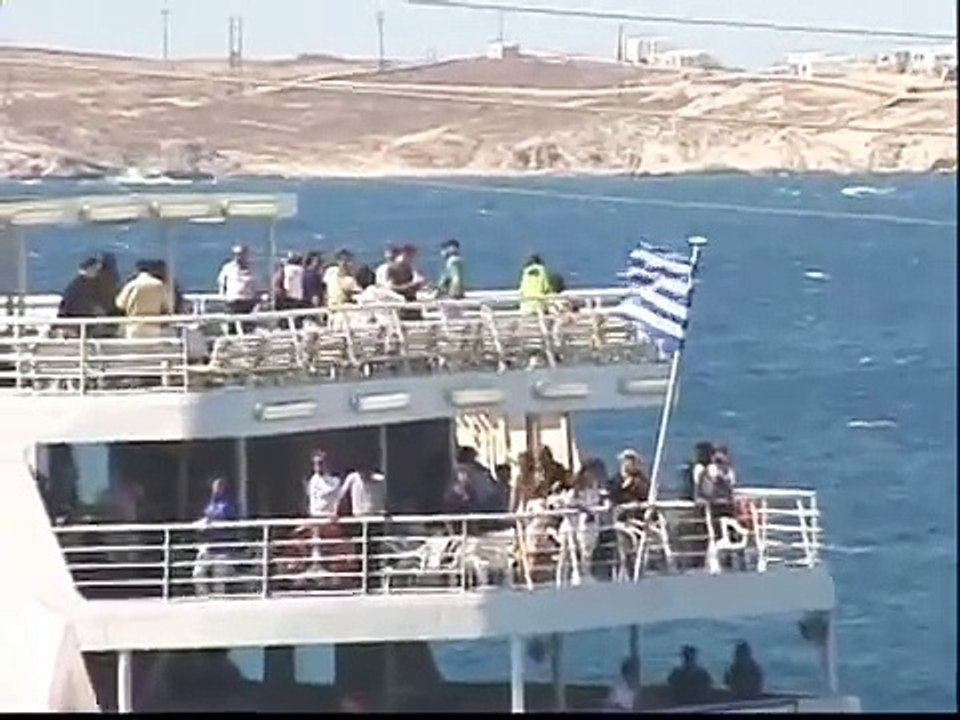 GREEK FERRIES, FERRIES, FERRIES - ISLAND HOPPINIG IN GREECE!
