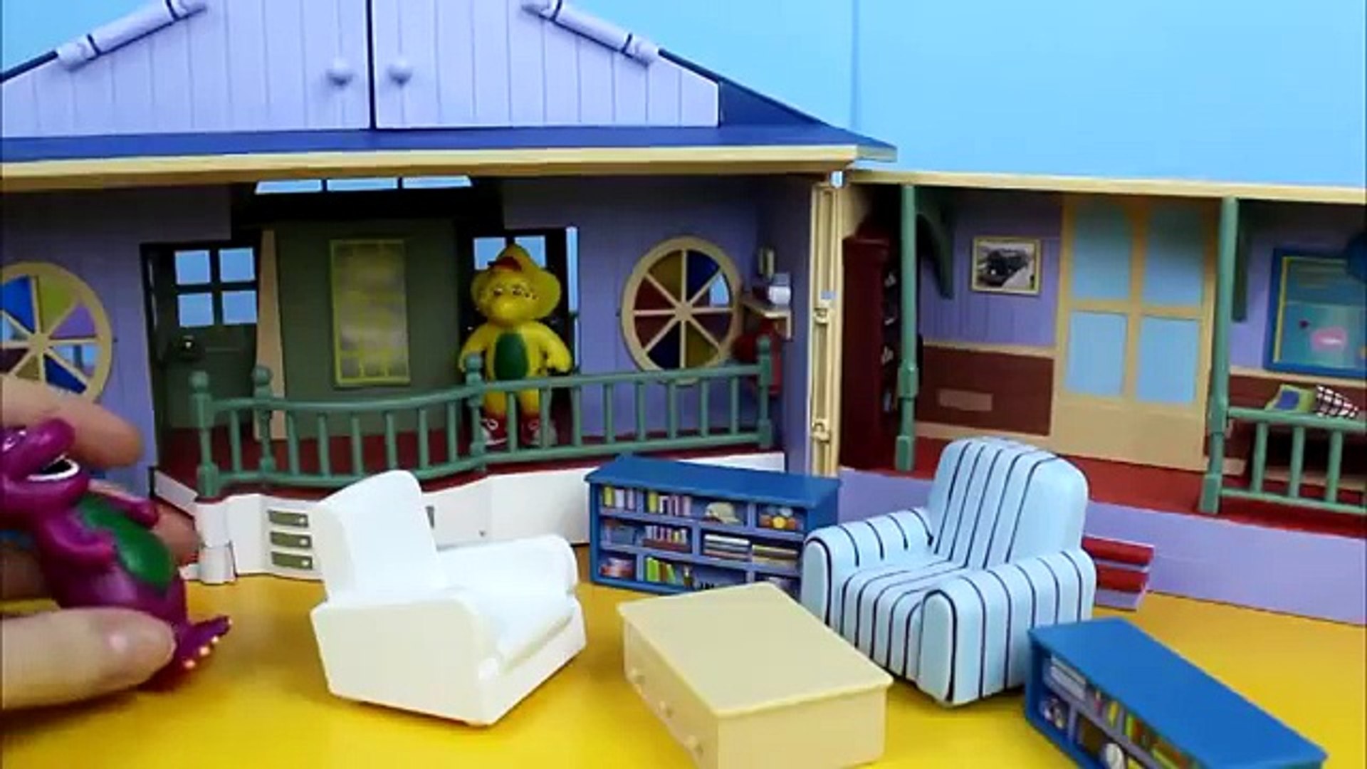 barney schoolhouse playset