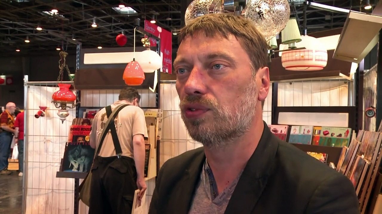 Au salon Emmaüs, bonnes affaires et bonnes actions