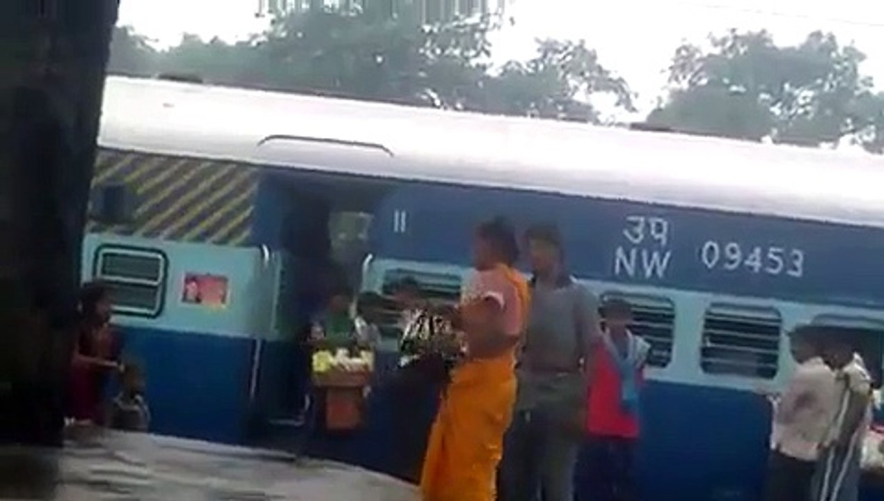 VID-20150508-WA0047