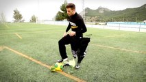 One footed clapping - Street Soccer Groundmoves Skills & Football Freestyle Tricks