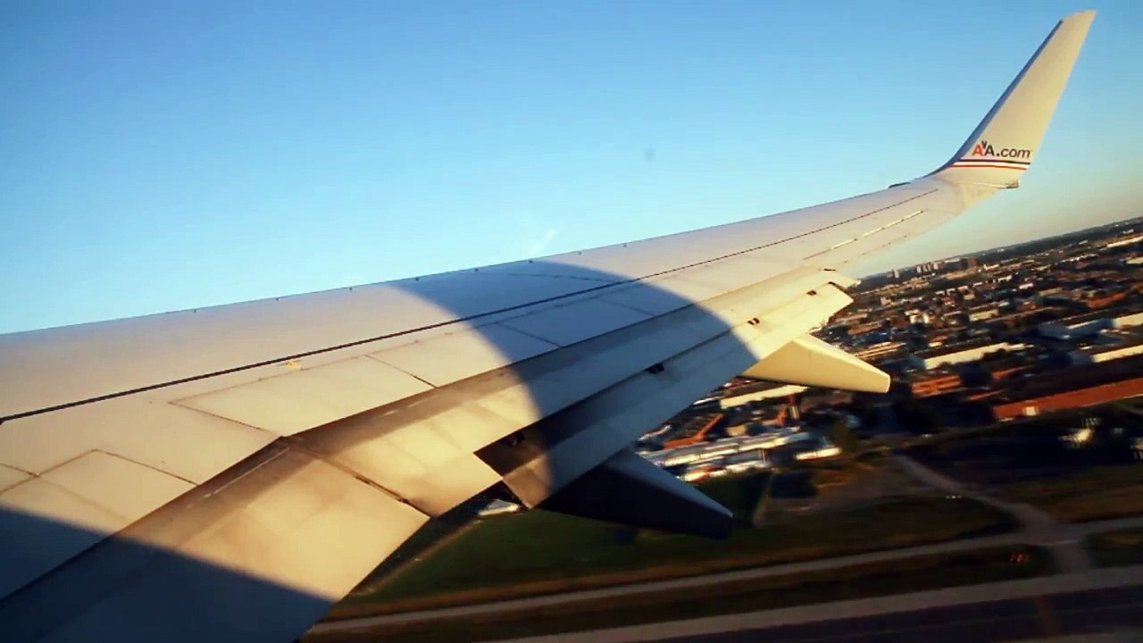 737 Take off from Toronto - Canon 7D