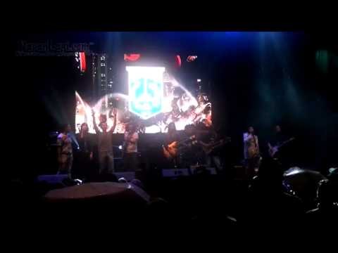 Ron Bumblefoot Thal Puaskan Penonton JBF 2013