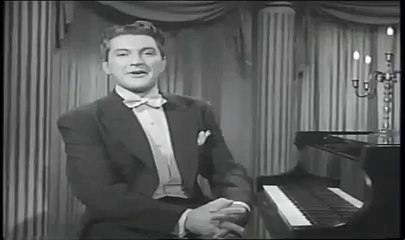 Liberace playing La Cucaracha