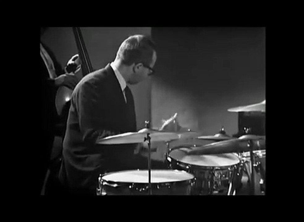Joe Morello solo