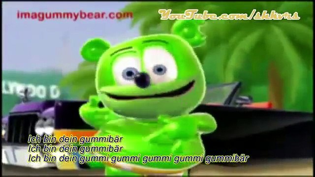 Gummy bear singing on 4 languages - on Russian, German, French & Polish