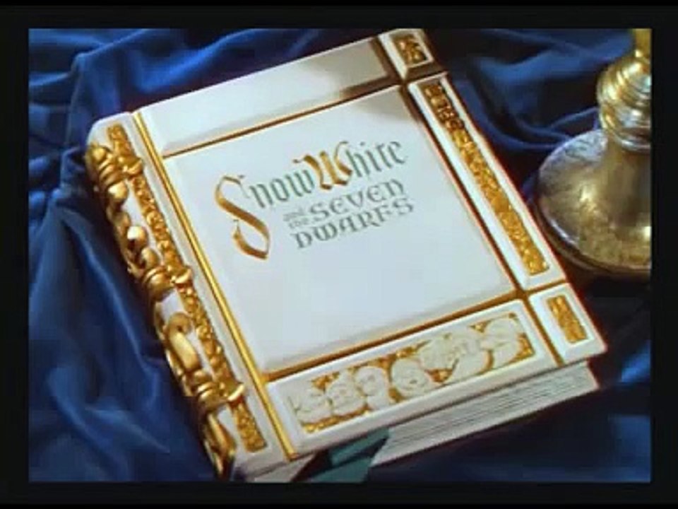 BLANCANIEVES Y LOS SIETE ENANITOS