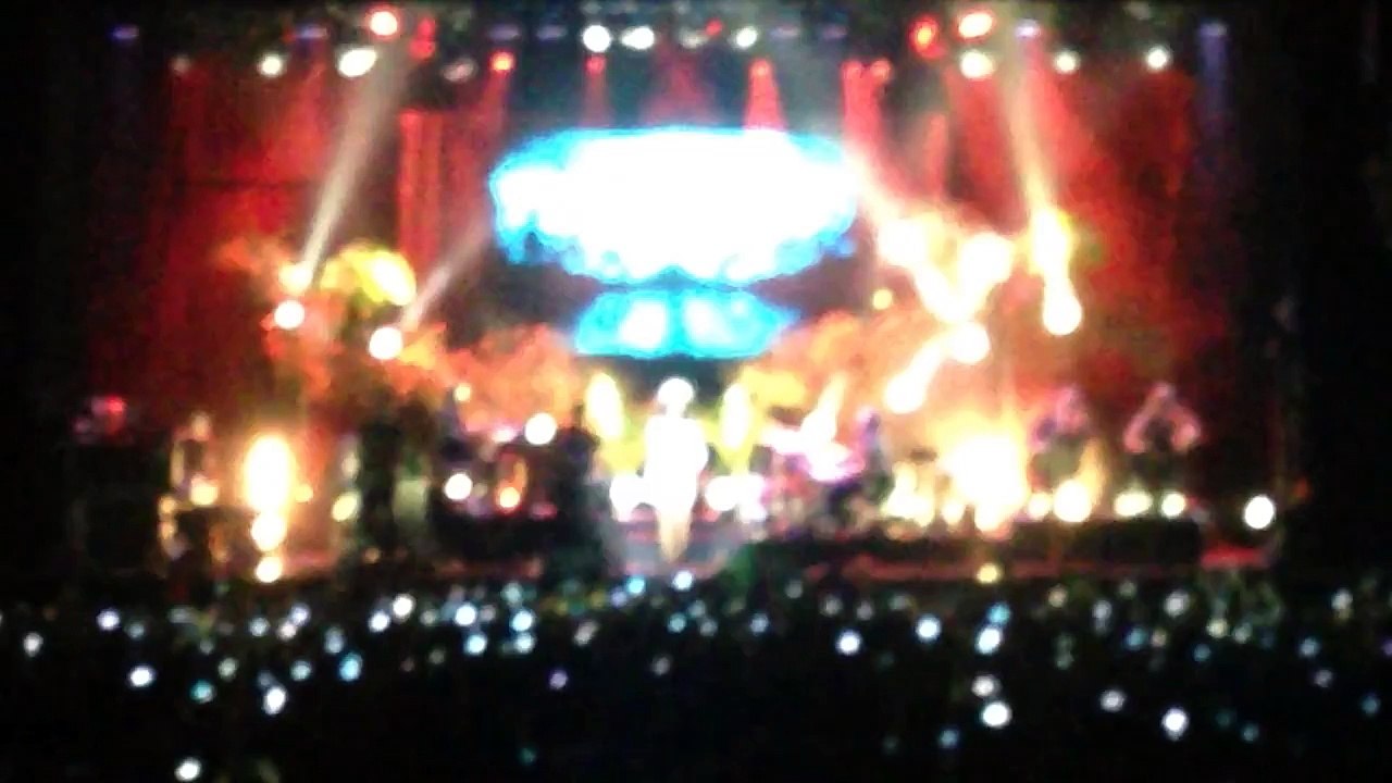 Lana Del Rey - Young And Beautiful/Off To The Races (Acapella) - Ao vivo em Belo Horizonte - Brasil