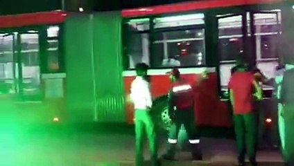 Metro Bus Frist Journey - Video Dailymotion