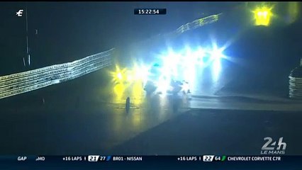 24 Heures du Mans : Overtaking Porsche n°17 and Audi n°7