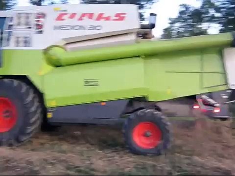 moisson du triticale de nuit 2009 dans le 12