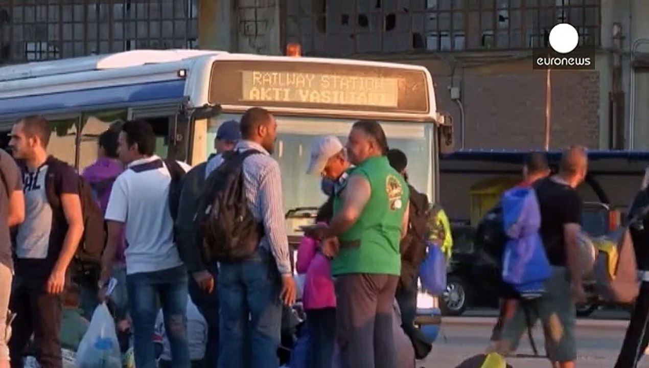 Deux mille migrants arrivent à Athènes et prennent le train vers l'Europe de l'Ouest