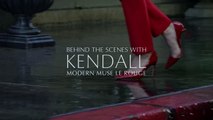 Kendall Jenner kırmızı takımıyla Estée Lauder reklamında