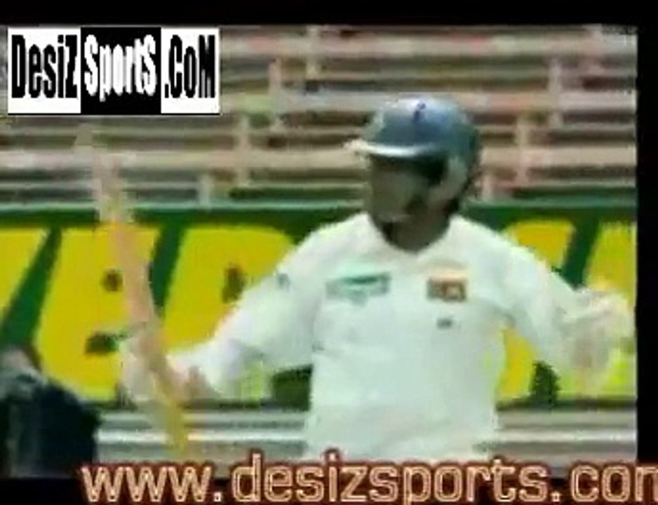Muttiah Muralitharan's funny run out