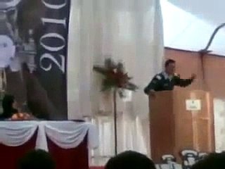 "Meri Paidaish Ke Baad Nurse Ne Kaha k Yeh Kia Ho Gia Hai?"- Funny Speech By a Pakistani Student