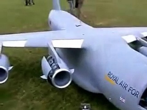 L'avion télécommandé le plus gros du monde : un C-17 de plusieurs mètres !
