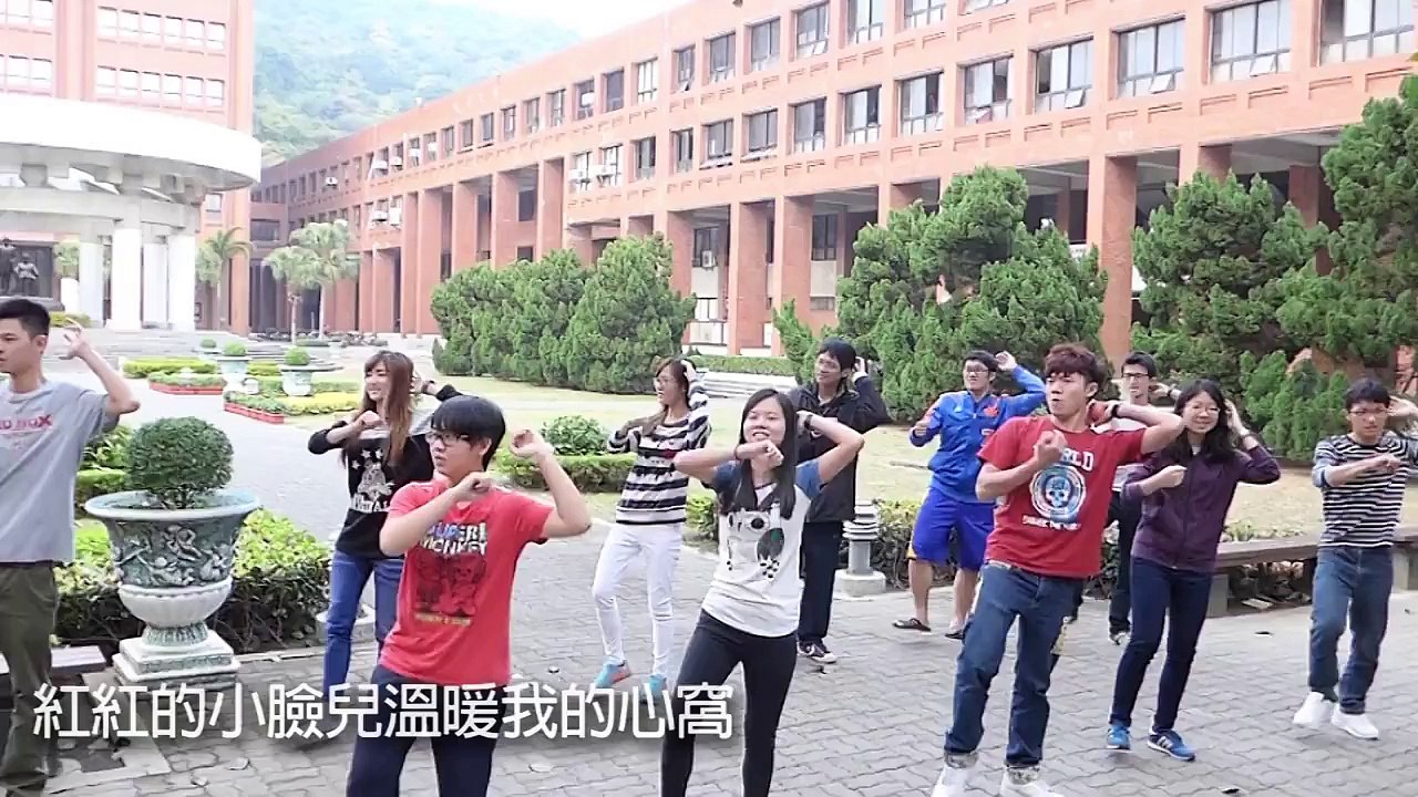 [改編版] 小蘋果 MV 經濟與生活 Little Apple (原唱:筷子兄弟) Econcomics And Daily Life @ 中山大學 NSYSU