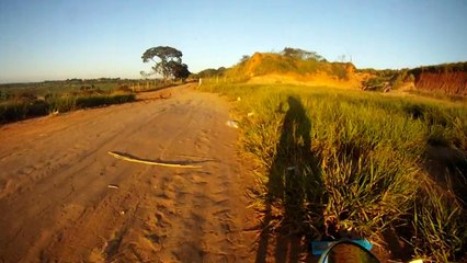 Pedal MTB, 21 amigos, Marcelo Ambrogi, Taubaté, 34 km, SP, Brasil, Time da Taubike nas trilhas rurais