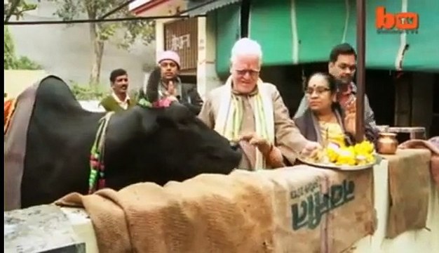 Indians Drinking Cow Urine To Fight Against Pak