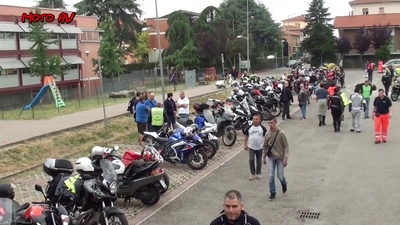 Moto AV 2015