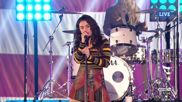 Charli XCX - Boom Clap (Live)