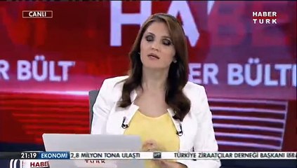 Çamlıhemşin'de köprü küçük gelince tır Koprüde sıkıştı