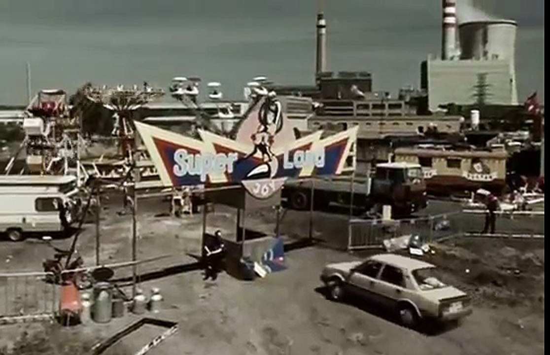 The Prodigy - Baby's Got A Temper (Videoclip)