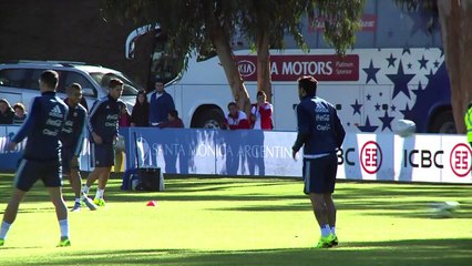 Argentina faz treino com os reservas