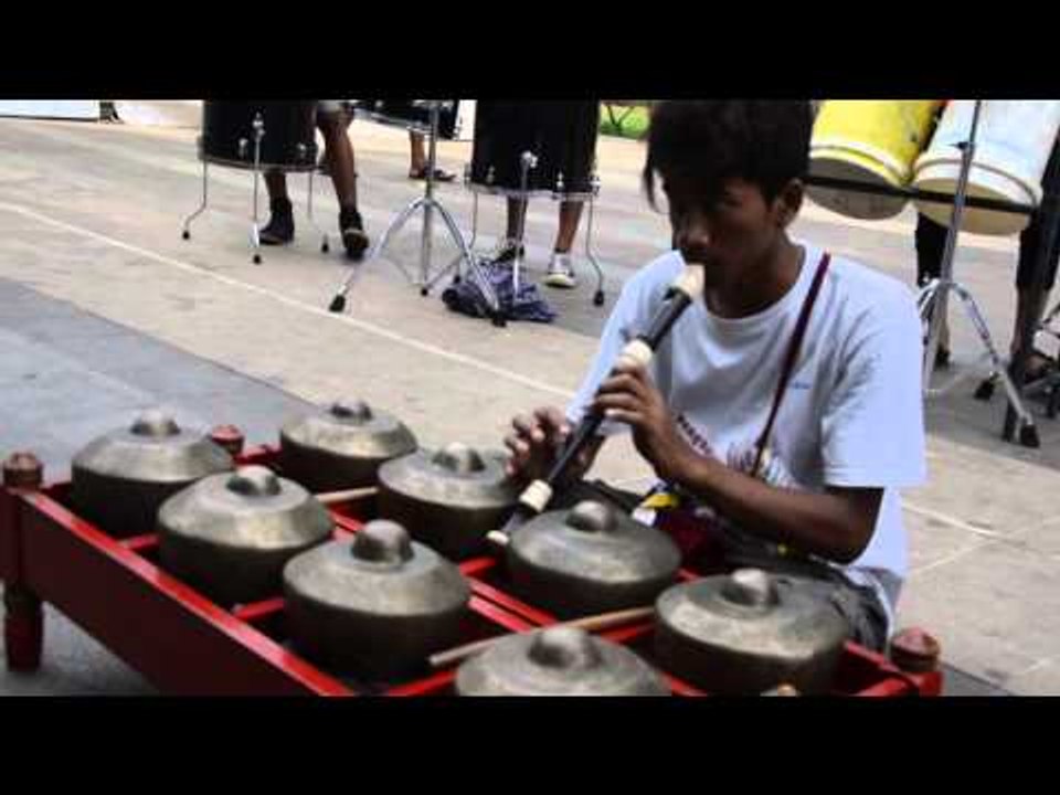 Festival Perkusi di Hari Pertama Akarnaval 2014