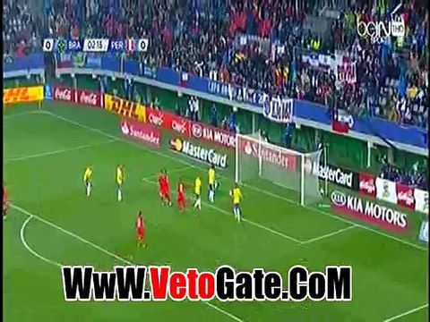 كويفا يتقدم بالهدف الاول بيرو فى مرمى البرازيل