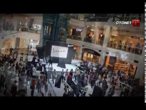 Launching Vespa Primavera