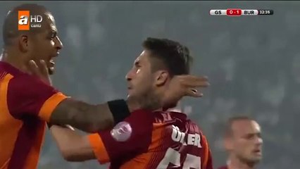 Sabri ile Melo maçta kavga etti.