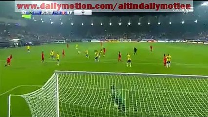 Lobaton Fantastic Chance Brazil 1-1 Peru