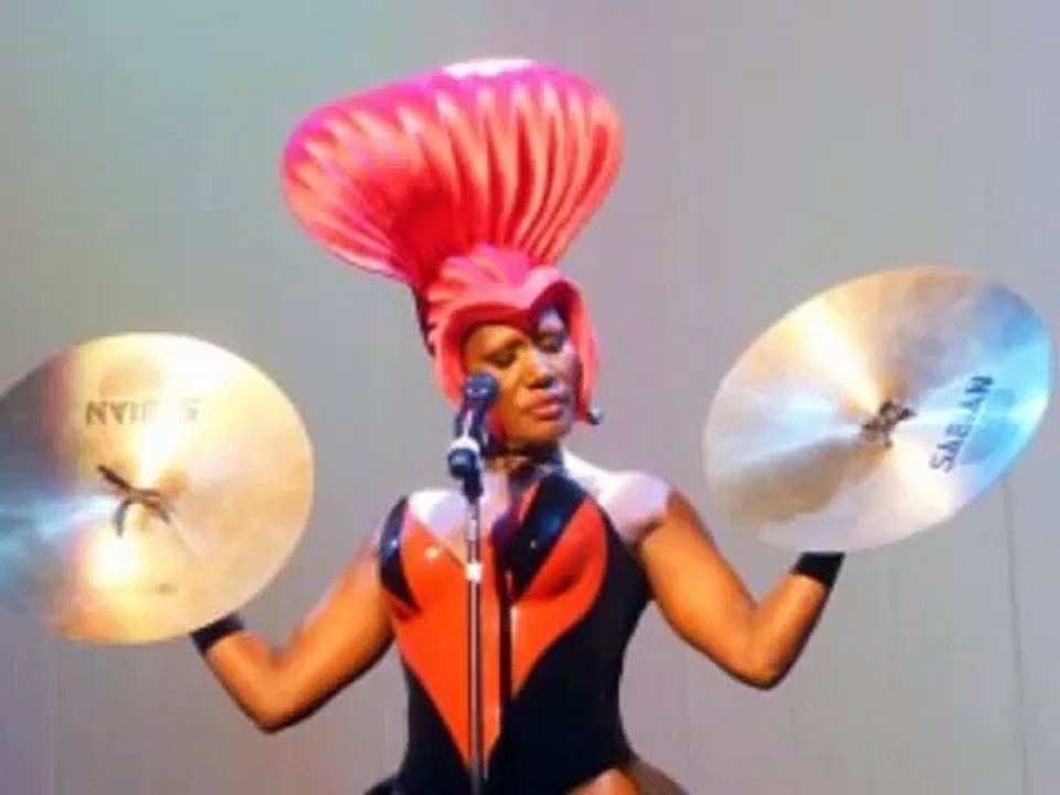 Grace Jones Slave To The Rhythm [Love To Infinity Classic Paradise 12 Inch]