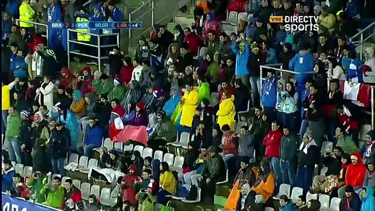 Gol de Douglas Costa  sobre Perú (2 Brasil- 1 Perú)- Copa América 2015