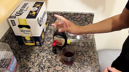 Dando um susto na namorada