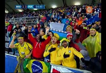 Neymar anotó un gol de cabeza a Perú en la Copa América (VIDEO)