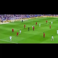 Roberto Carlos y su pase de esquina a esquina con ex estrellas del Real Madrid