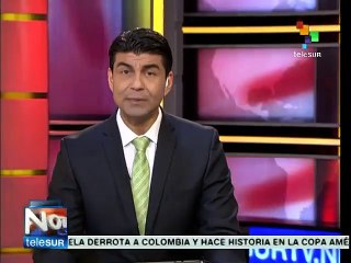 Policías evitan manifestación de guatemaltecos frente a casa del pdte.