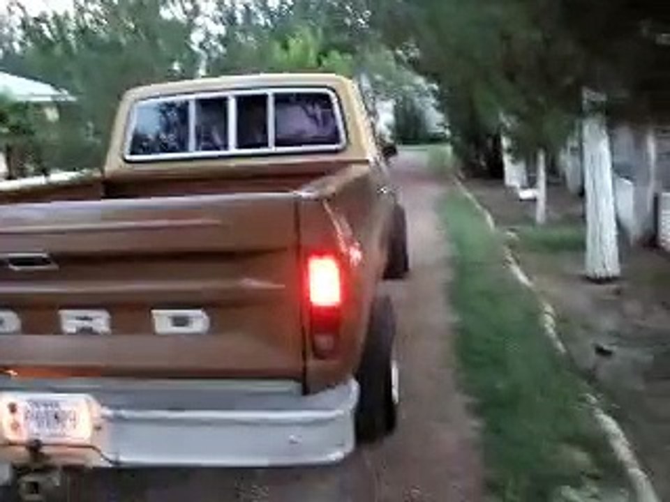 1975 FORD F100