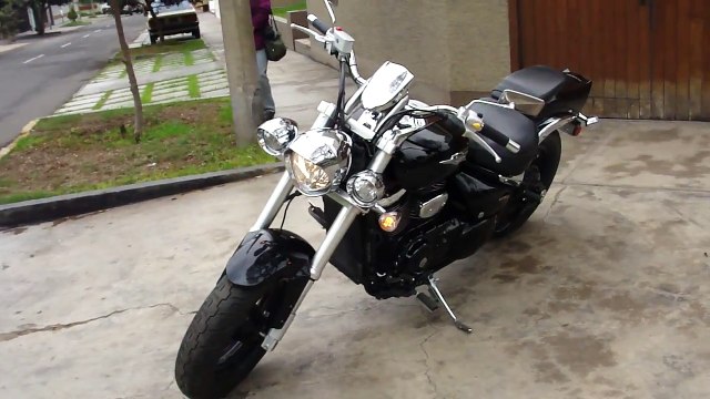 SUZUKI BOULEVARD M50 2008