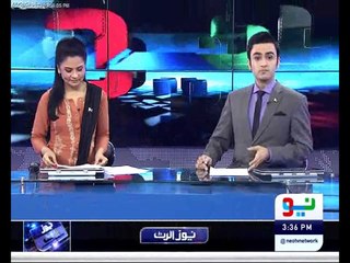 Imran Khan Jalsa at Mandi Bahauddin (How Imran kan come on stage path describe )