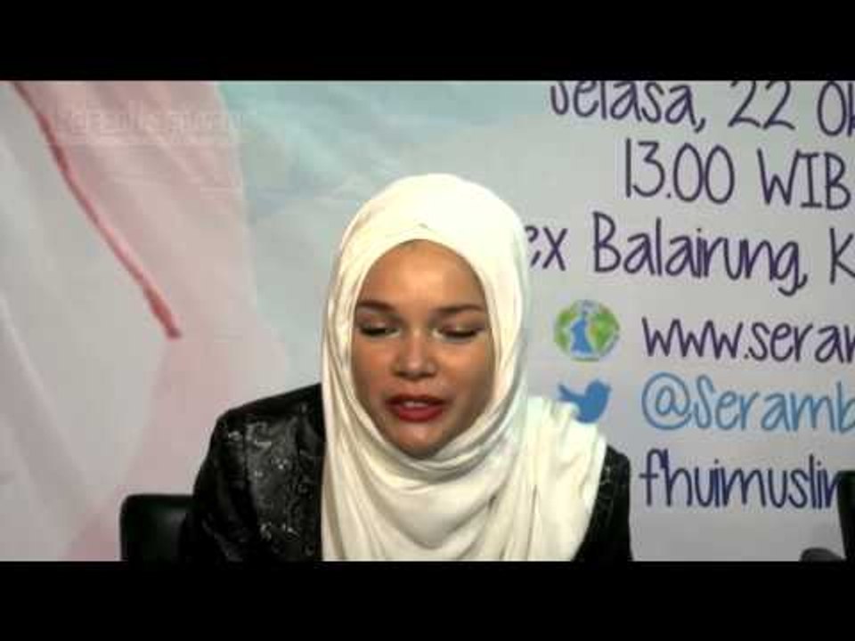 Berhijab, Dewi Sandra Kurangi Perawatan