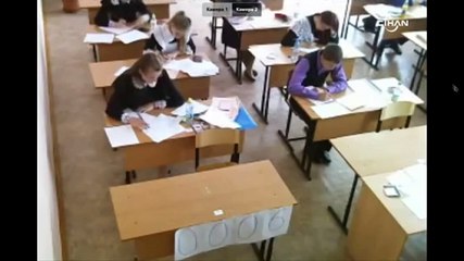 Sınavda kopya çeken Rus öğrenciler
