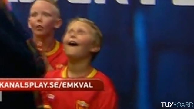 La réaction géniale de deux enfants en voyant Zlatan