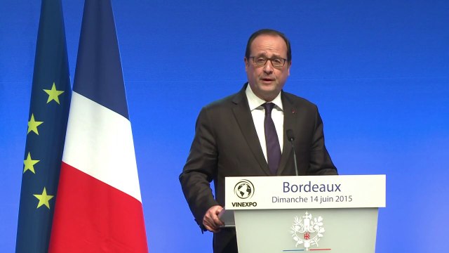 Hollande veut préserver la loi Evin