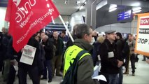 Electricians protest at Gratte Brothers construction site at Cannon Street - 2 Nov 2011.mp4