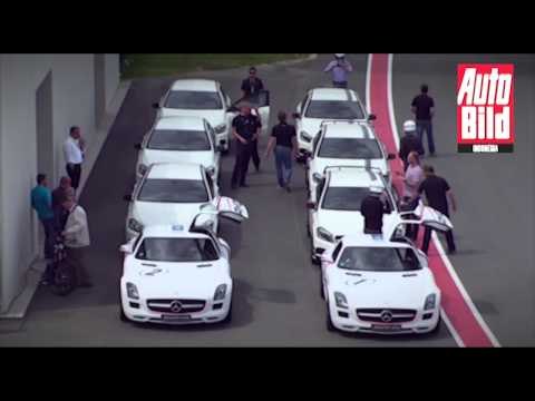 Auto Bild Jajal Mercedes-Benz A45 AMG dan CLA 45 AMG di Jerman