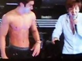 [FANCAM] 120428 Super Show 4 Indonesia - Ending (Siwon's abs *o*)